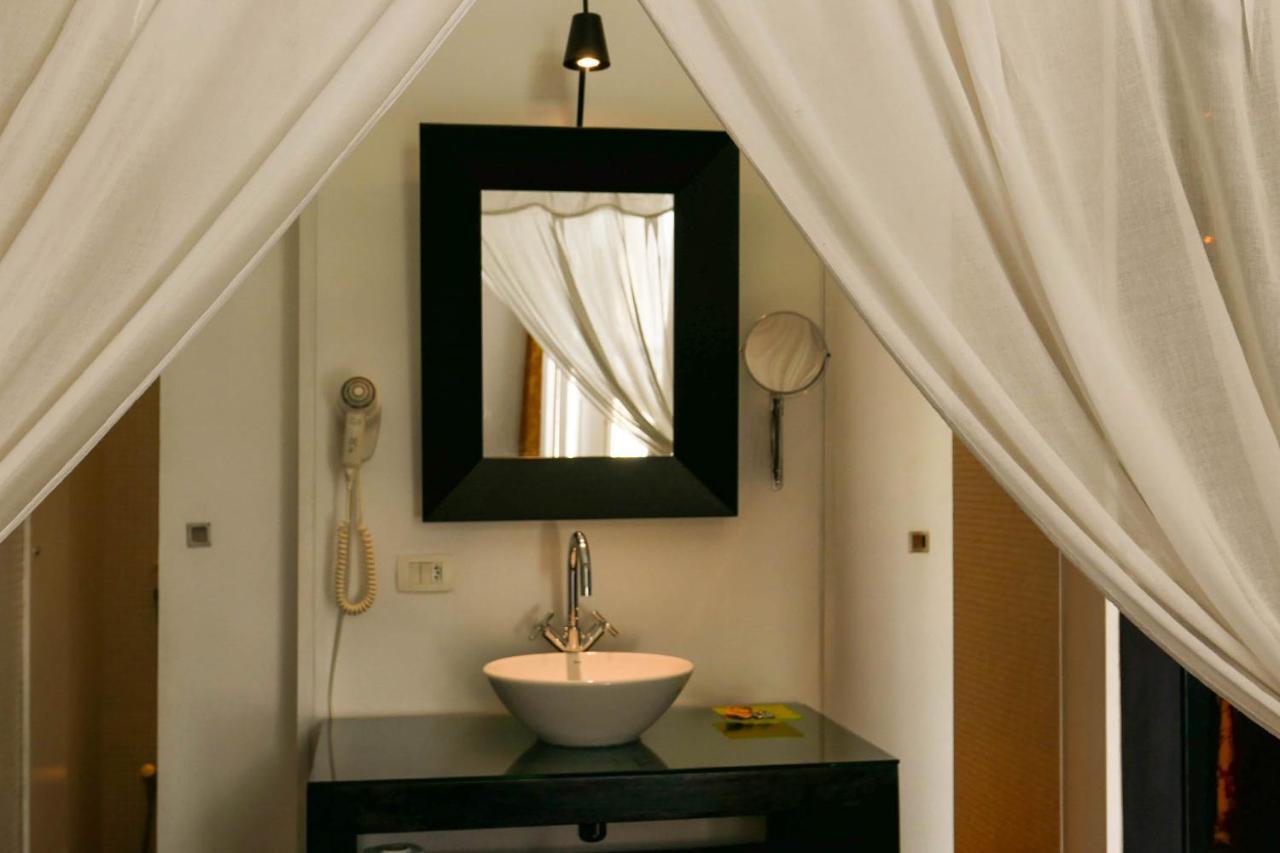 סלבאדור Aram Yami Boutique Hotel מראה חיצוני תמונה