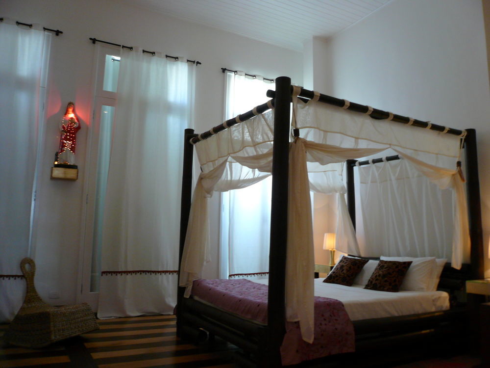 סלבאדור Aram Yami Boutique Hotel מראה חיצוני תמונה